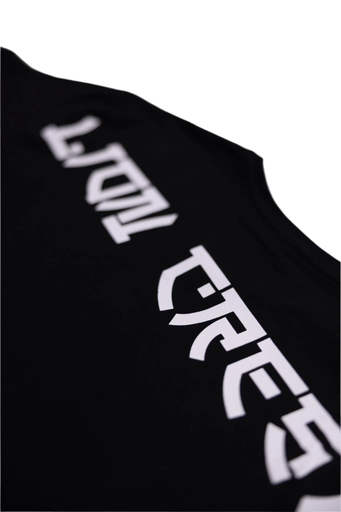 Lion Crest "Kyōryokuna" Performance Tee